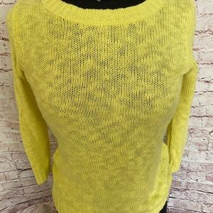 X-small yellow women’s sweater